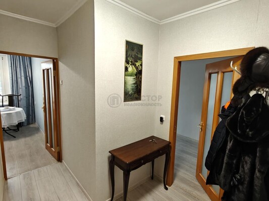 Продам однокомнатную (1-комн.) квартиру, Маршала Бирюзова ул, 40, Москва г