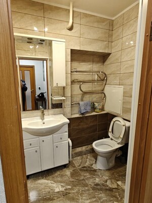 Продам однокомнатную (1-комн.) квартиру, Маршала Бирюзова ул, 40, Москва г