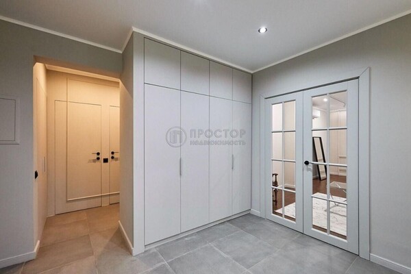 Продам многокомнатную квартиру, Каширское ш, 9к1, Москва г