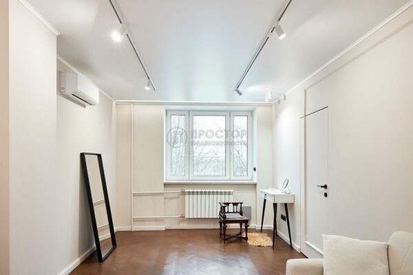 Продам многокомнатную квартиру, Каширское ш, 9к1, Москва г