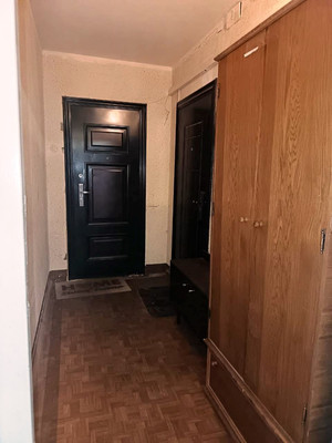 Продам трехкомнатную (3-комн.) квартиру, Слепнева ул, 13к2, Гатчина г