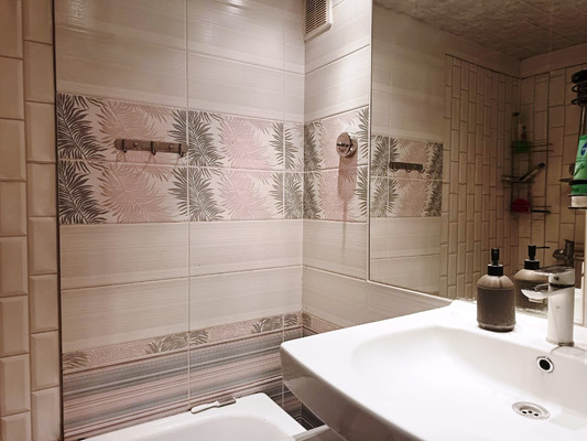 Продам трехкомнатную (3-комн.) квартиру, Слепнева ул, 13к2, Гатчина г