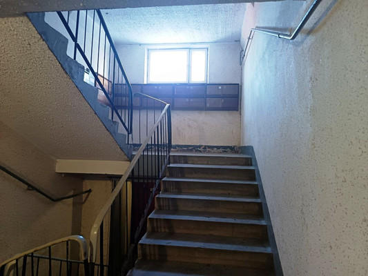 Продам трехкомнатную (3-комн.) квартиру, Слепнева ул, 13к2, Гатчина г