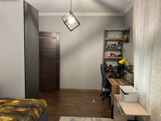 Продам трехкомнатную (3-комн.) квартиру, Калининградский пер, 4, Васильково п