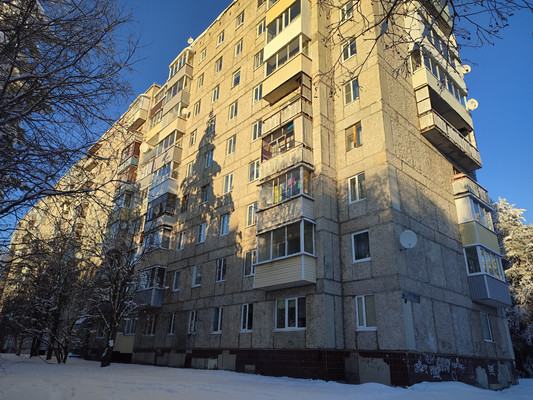 Продам двухкомнатную (2-комн.) квартиру, Ленина ул, 21, Костомукша г