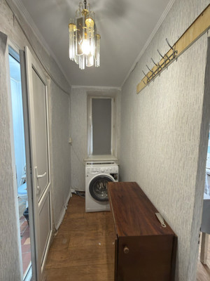 Продам однокомнатную (1-комн.) квартиру, Первомайская ул, 31, Симферополь г