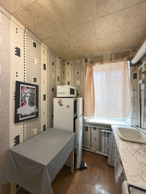 Продам однокомнатную (1-комн.) квартиру, Первомайская ул, 31, Симферополь г