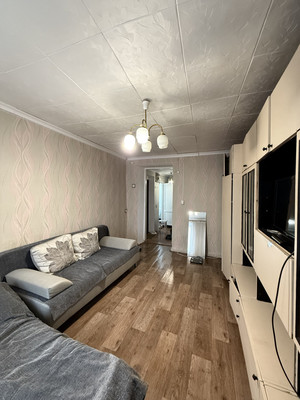 Продам однокомнатную (1-комн.) квартиру, Первомайская ул, 31, Симферополь г