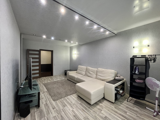 Продам двухкомнатную (2-комн.) квартиру, Мичурина ул, 1к1, Нижний Новгород г