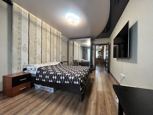 Продам двухкомнатную (2-комн.) квартиру, Мичурина ул, 1к1, Нижний Новгород г