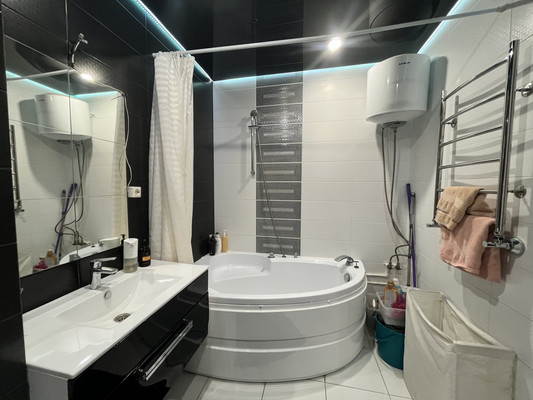 Продам двухкомнатную (2-комн.) квартиру, Мичурина ул, 1к1, Нижний Новгород г