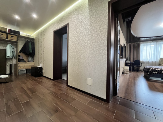 Продам двухкомнатную (2-комн.) квартиру, Мичурина ул, 1к1, Нижний Новгород г