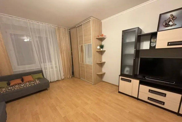 Продам двухкомнатную (2-комн.) квартиру, Чистопольская ул, 66, Казань г