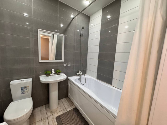 Продам однокомнатную (1-комн.) квартиру, Роторная ул, 27кв, Казань г