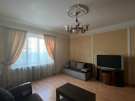 Сдам двухкомнатную (2-комн.) квартиру, Тверская ул, 16, Санкт-Петербург г