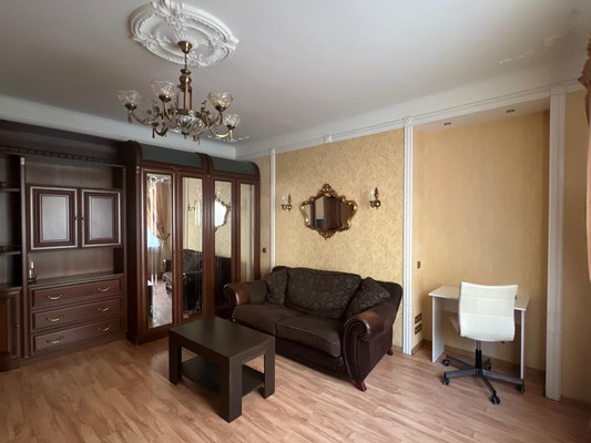 Сдам двухкомнатную (2-комн.) квартиру, Тверская ул, 16, Санкт-Петербург г