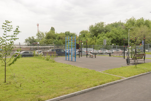 Продам трехкомнатную (3-комн.) квартиру, Береговая ул, 73, Ростов-на-Дону г