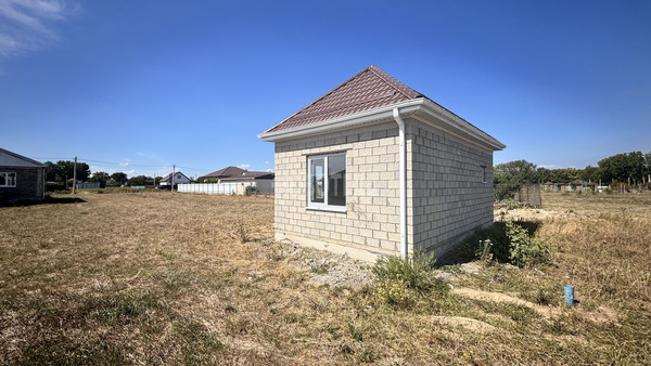 Продам дом, Восточная ул, 92, Экономическое с, 0 км от города