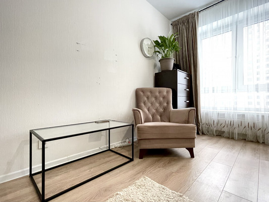 Продам двухкомнатную (2-комн.) квартиру, Реутовская ул, 21, Балашиха г