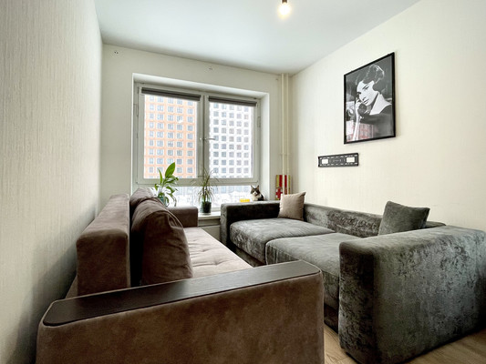 Продам двухкомнатную (2-комн.) квартиру, Реутовская ул, 21, Балашиха г