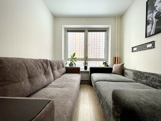 Продам двухкомнатную (2-комн.) квартиру, Реутовская ул, 21, Балашиха г