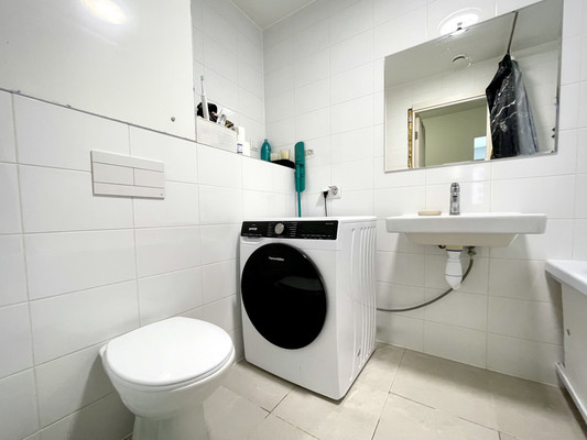 Продам двухкомнатную (2-комн.) квартиру, Реутовская ул, 21, Балашиха г