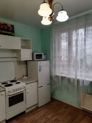 Продам трехкомнатную (3-комн.) квартиру, Профсоюзная ул, 128, Москва г
