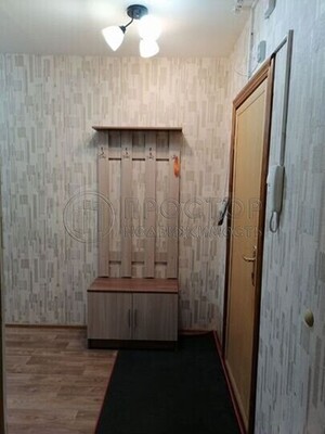 Продам трехкомнатную (3-комн.) квартиру, Профсоюзная ул, 128, Москва г