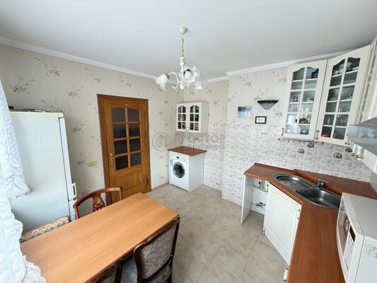 Продам трехкомнатную (3-комн.) квартиру, Олимпийский пр-кт, 22, Москва г