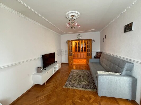 Продам трехкомнатную (3-комн.) квартиру, Олимпийский пр-кт, 22, Москва г