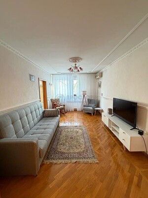 Продам трехкомнатную (3-комн.) квартиру, Олимпийский пр-кт, 22, Москва г