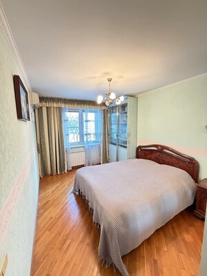 Продам трехкомнатную (3-комн.) квартиру, Олимпийский пр-кт, 22, Москва г