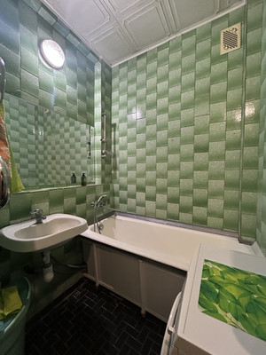 Продам двухкомнатную (2-комн.) квартиру, Крупской ул, 14, Москва г