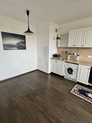 Продам трехкомнатную (3-комн.) квартиру, 60 лет Победы ул, 10а, Октябрьский рп