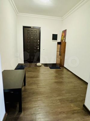 Продам трехкомнатную (3-комн.) квартиру, 60 лет Победы ул, 10а, Октябрьский рп