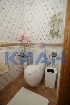 Продам многокомнатную квартиру, Ады Лебедевой ул, 66, Красноярск г