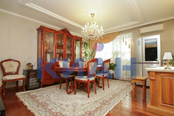 Продам многокомнатную квартиру, Ады Лебедевой ул, 66, Красноярск г