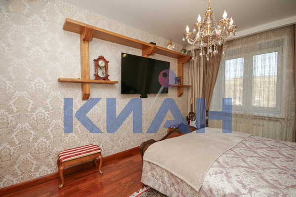 Продам многокомнатную квартиру, Ады Лебедевой ул, 66, Красноярск г