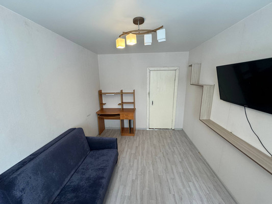 Продам двухкомнатную (2-комн.) квартиру, Комсомольский пр-кт, 85, Амурск г