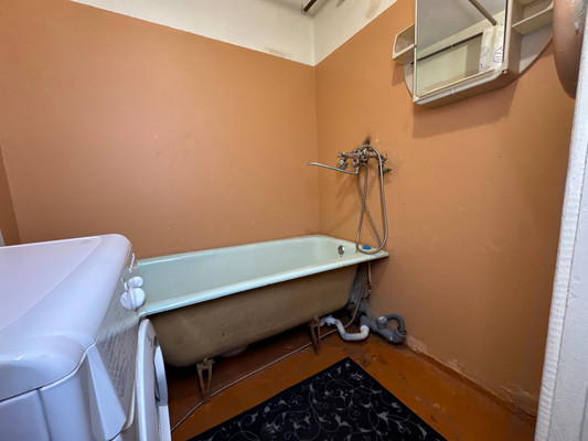 Продам двухкомнатную (2-комн.) квартиру, Комсомольский пр-кт, 85, Амурск г