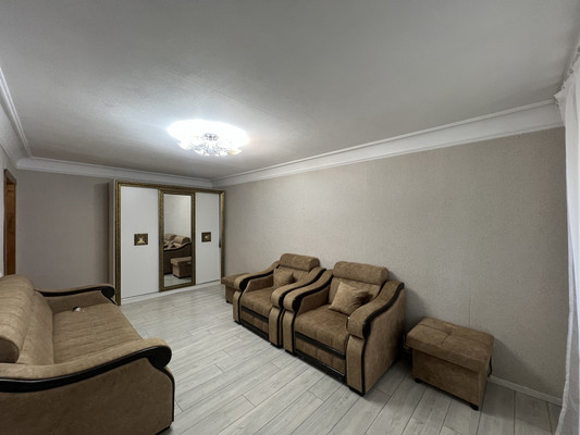 Продам двухкомнатную (2-комн.) квартиру, Кулиева пр-кт, 20, Нальчик г