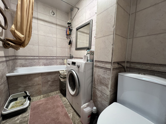 Продам двухкомнатную (2-комн.) квартиру, Кулиева пр-кт, 20, Нальчик г