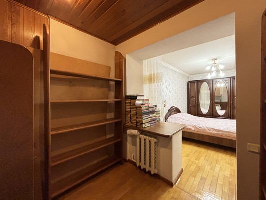 Продам двухкомнатную (2-комн.) квартиру, 2 Таманской Дивизии ул, 37, Нальчик г