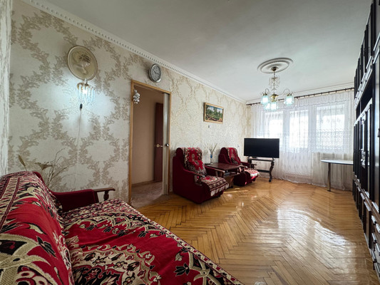 Продам трехкомнатную (3-комн.) квартиру, Фучика ул, 3, Нальчик г