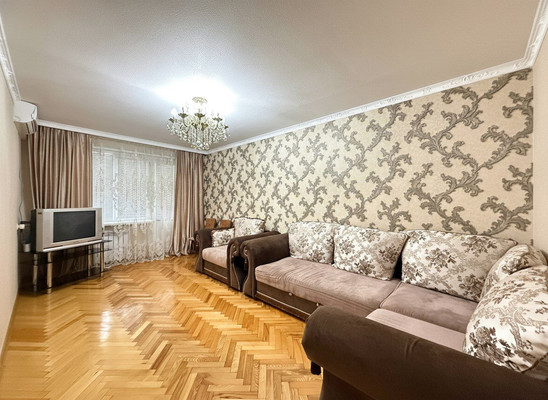 Продам однокомнатную (1-комн.) квартиру, Неделина ул, 14, Нальчик г