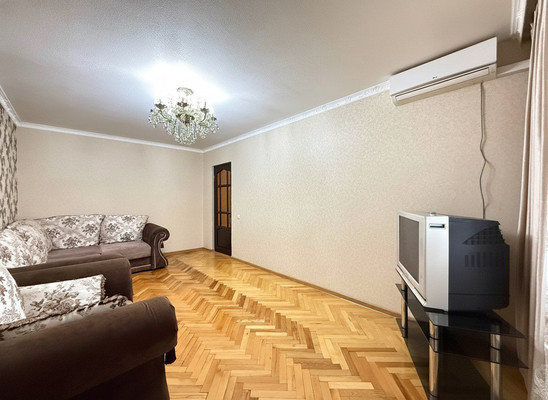 Продам однокомнатную (1-комн.) квартиру, Неделина ул, 14, Нальчик г