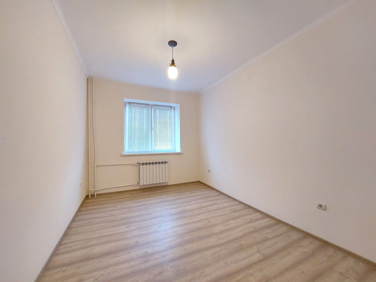 Продам трехкомнатную (3-комн.) квартиру, Т.Идарова ул, 54кБ, Нальчик г