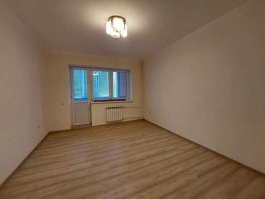 Продам трехкомнатную (3-комн.) квартиру, Т.Идарова ул, 54кБ, Нальчик г