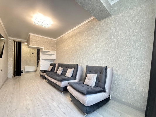 Продам многокомнатную квартиру, 2-я Надречная ул, 126ка, Нальчик г