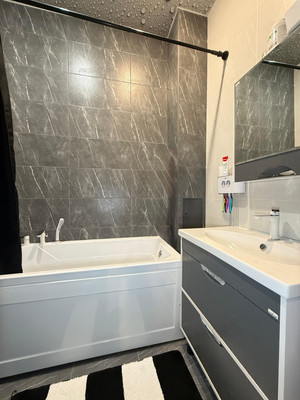 Продам многокомнатную квартиру, 2-я Надречная ул, 126ка, Нальчик г